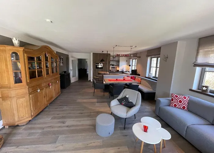 Freihaus18****