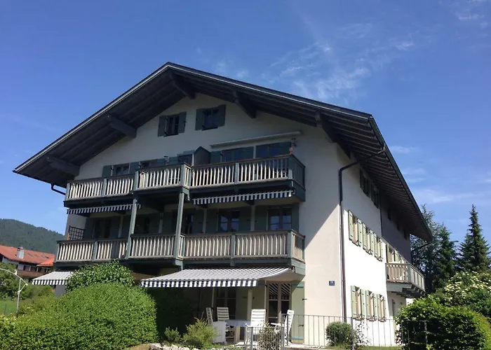 Freihaus18****