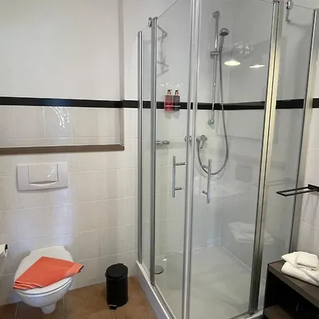 Apartment Freihaus18**** *